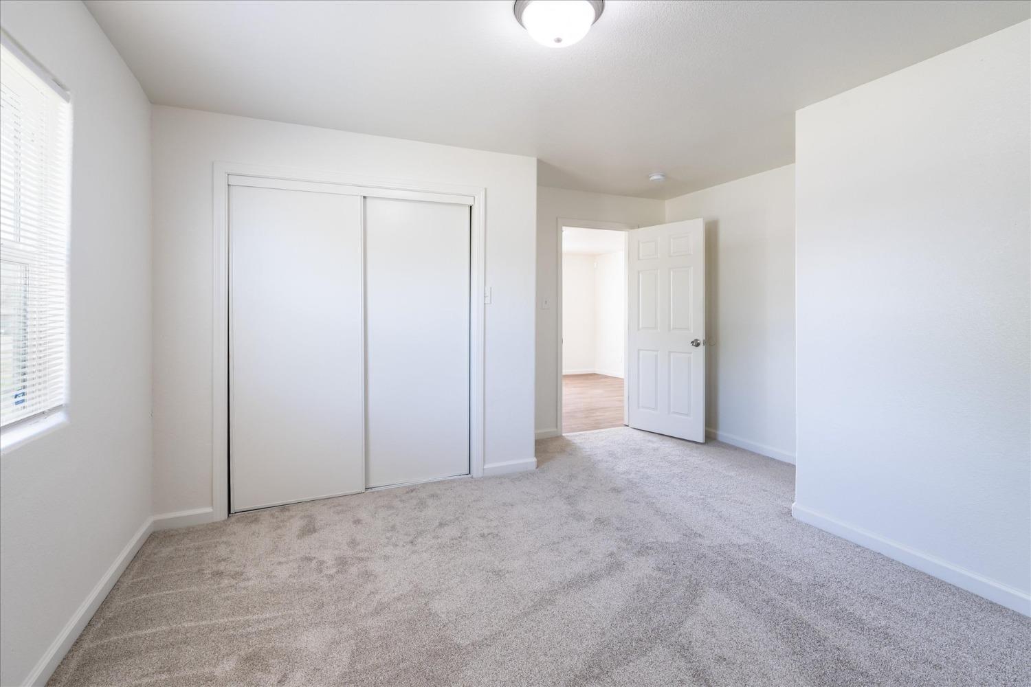 Detail Gallery Image 11 of 29 For 430 S Thorne Ave, Fresno,  CA 93706 - 3 Beds | 1 Baths