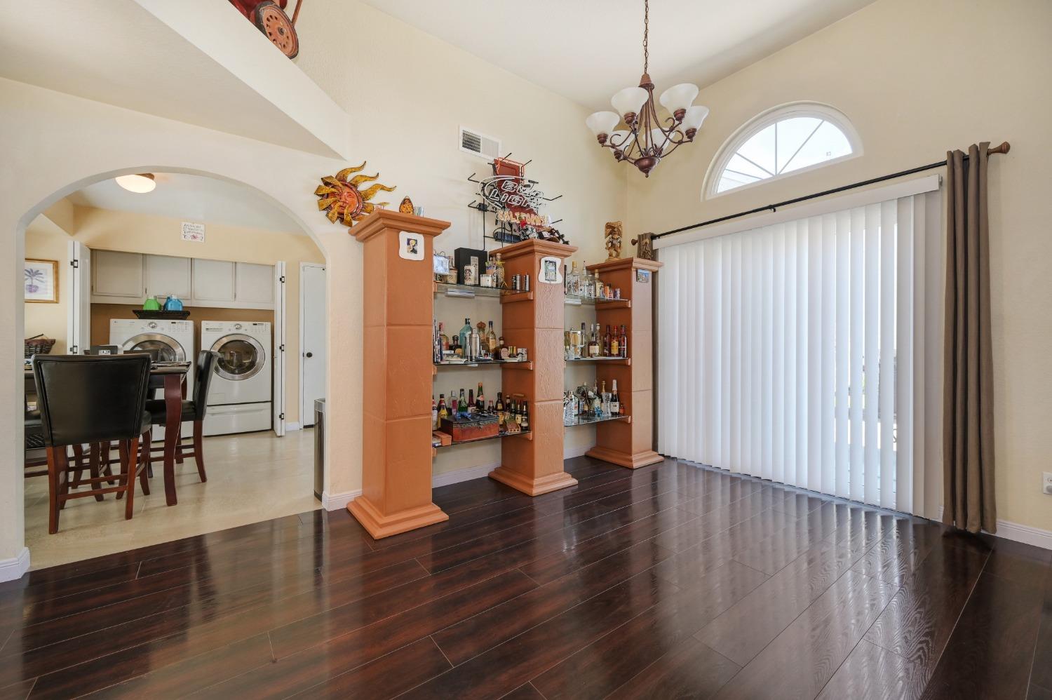 Detail Gallery Image 14 of 50 For 9247 Wenlock Ct, Sacramento,  CA 95829 - 3 Beds | 2 Baths