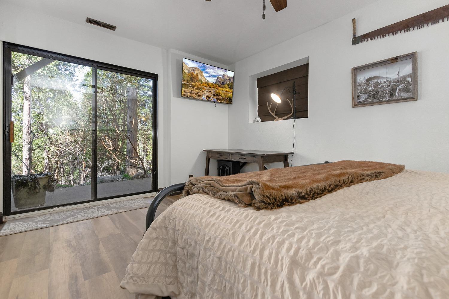 Detail Gallery Image 22 of 37 For 2491 Newhouse Rd, Pollock Pines,  CA 95726 - 3 Beds | 2/1 Baths