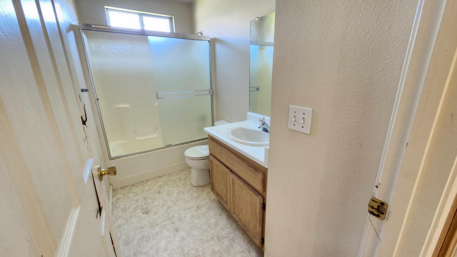Detail Gallery Image 9 of 26 For 810 Casey St, Angels Camp,  CA 95222 - 3 Beds | 2 Baths