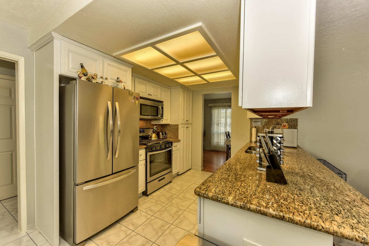 Detail Gallery Image 25 of 47 For 2813 Stoneridge Dr, Modesto,  CA 95355 - 3 Beds | 2 Baths