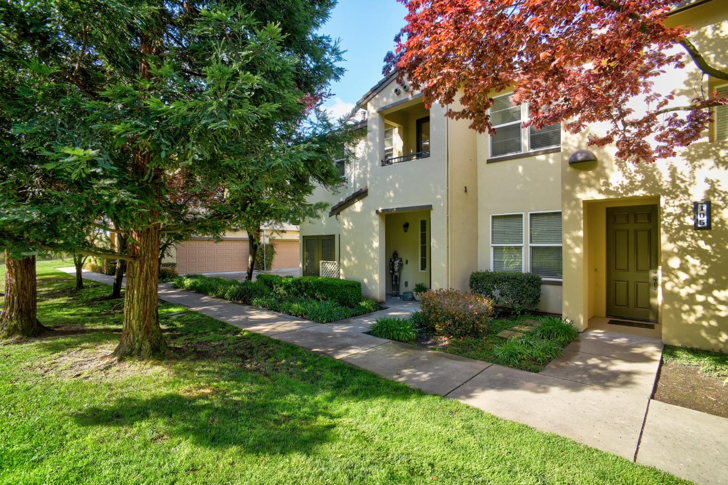 Detail Gallery Image 1 of 31 For 421 Anchor Ln #206,  West Sacramento,  CA 95605 - 2 Beds | 2 Baths