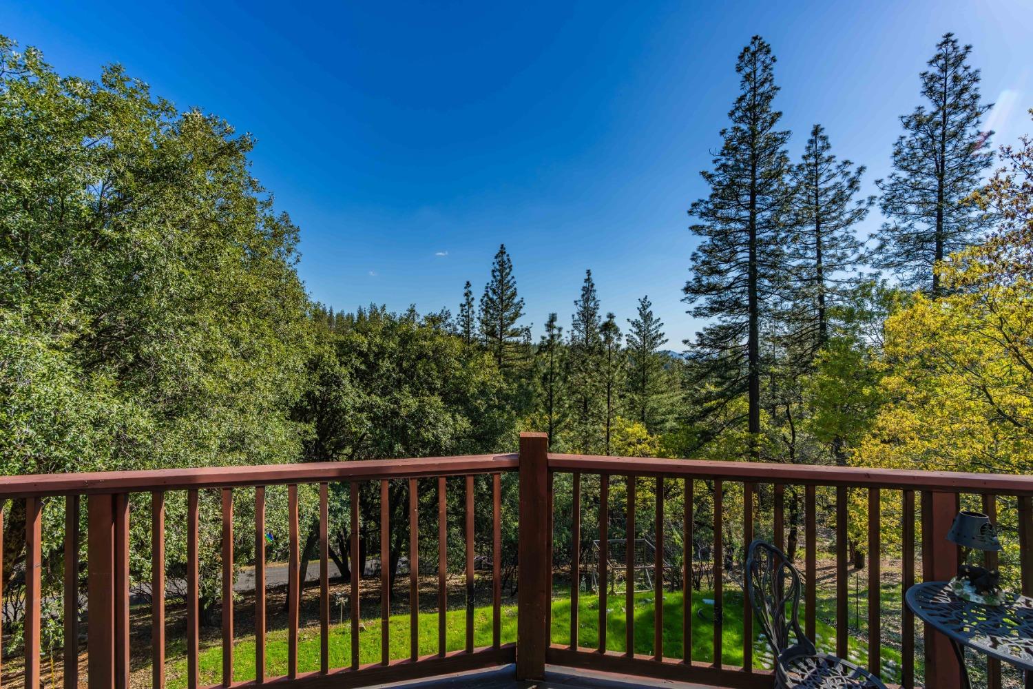 Detail Gallery Image 6 of 42 For 12518 Arrow Head Rd, Pine Grove,  CA 95665 - 2 Beds | 2 Baths