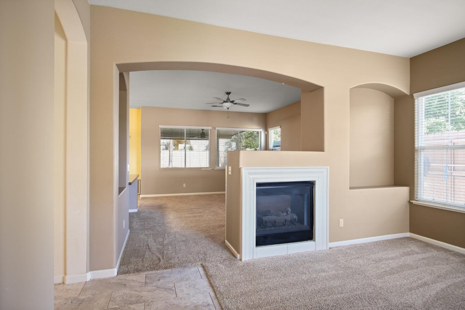 Detail Gallery Image 6 of 27 For 3404 Shaye Ln, Modesto,  CA 95355 - 3 Beds | 2 Baths