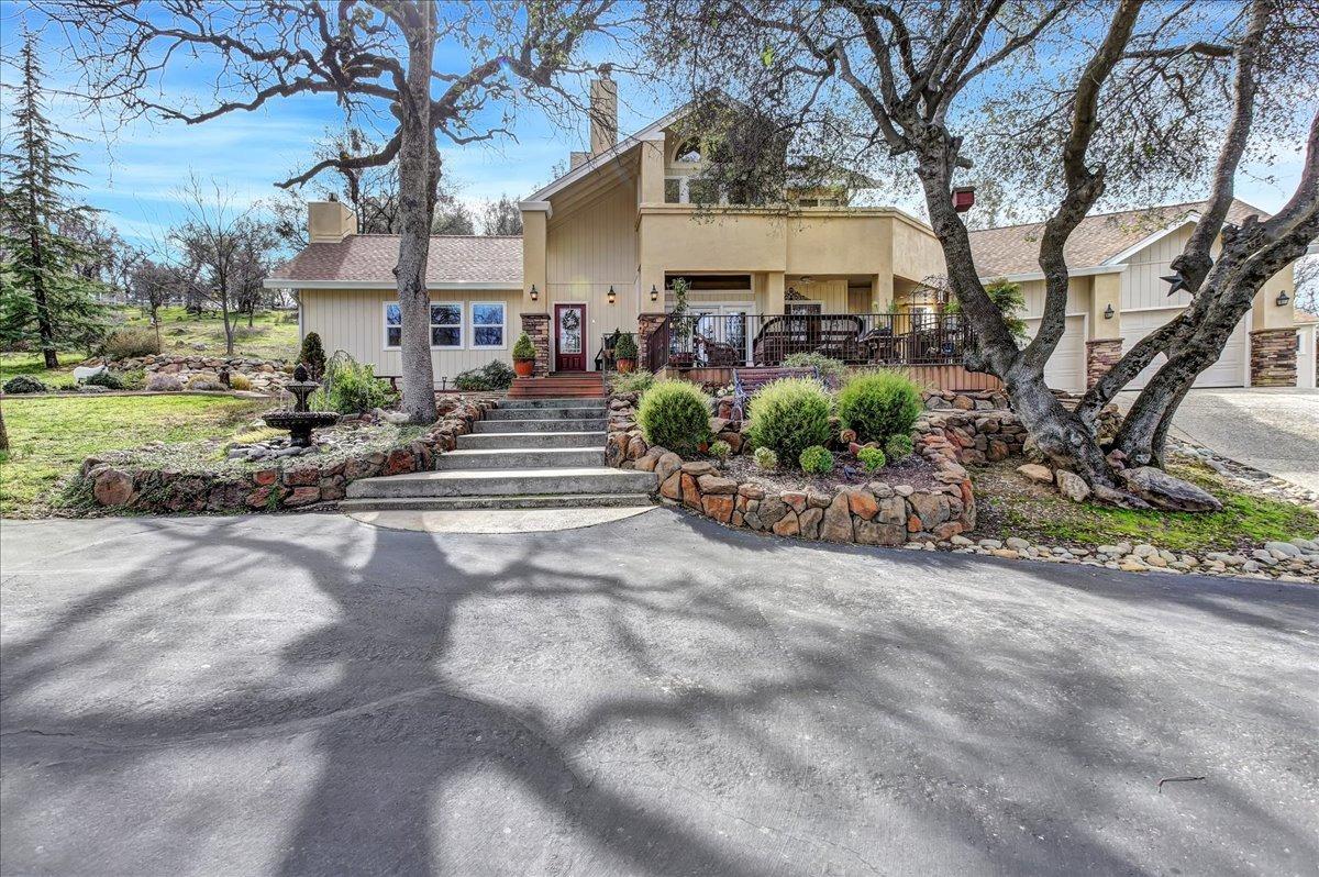 Photo of 13780 Country Heights Dr in Penn Valley, CA