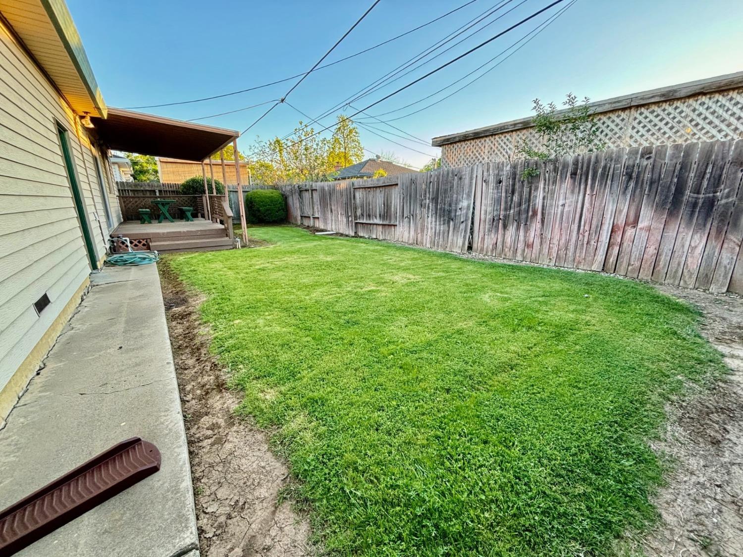 Detail Gallery Image 31 of 38 For 5652 Norman Way, Sacramento,  CA 95822 - 3 Beds | 2 Baths