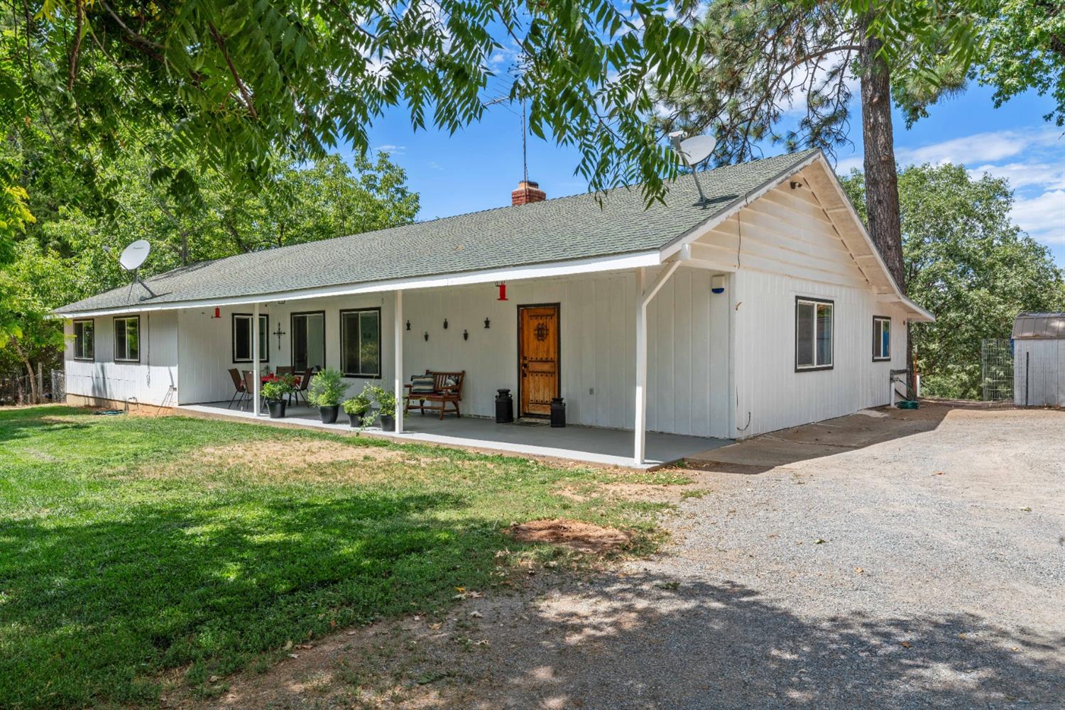 Detail Gallery Image 1 of 59 For 6261 Grizzly Flat Rd, Somerset,  CA 95684 - 4 Beds | 2 Baths