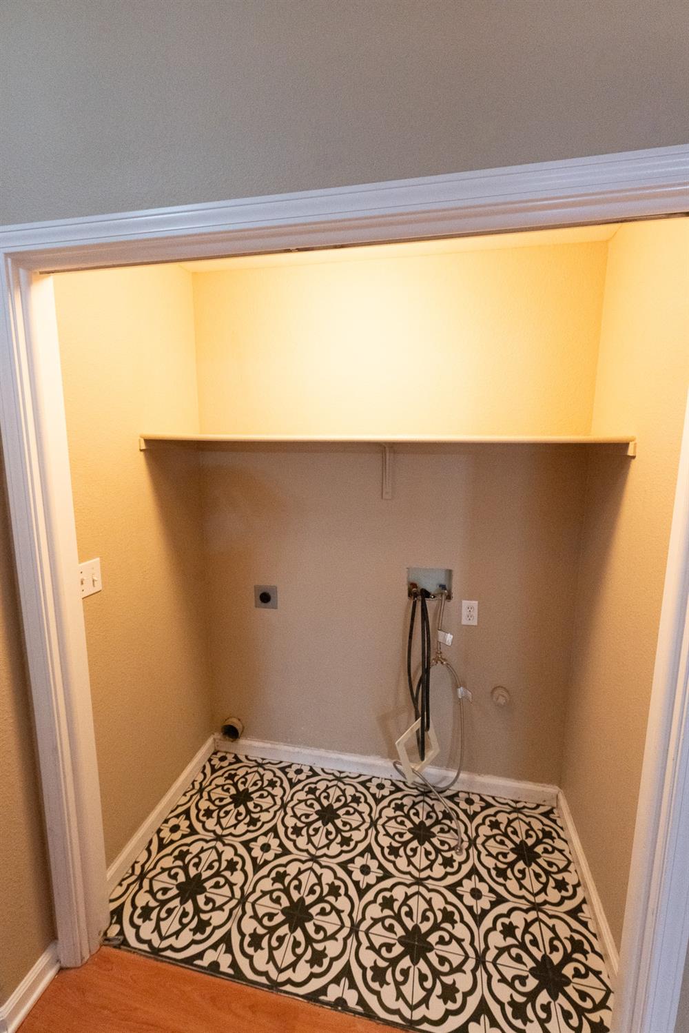 Detail Gallery Image 12 of 25 For 4222 Giselle Ln, Stockton,  CA 95206 - 3 Beds | 2 Baths