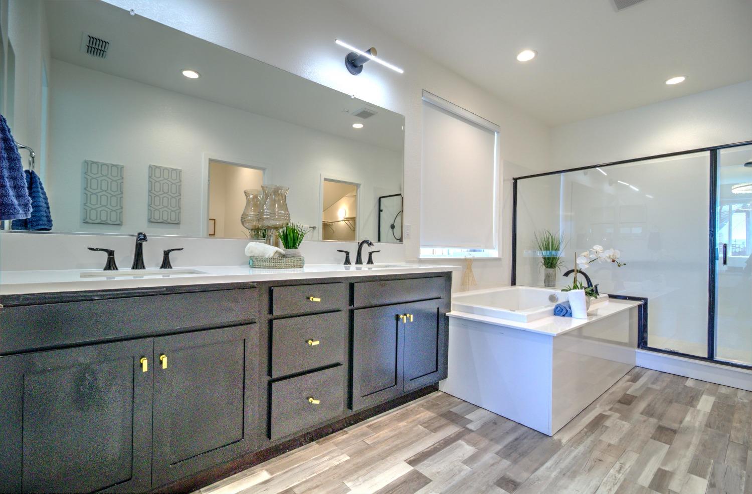 Detail Gallery Image 57 of 82 For 2656 Middlebury Dr, Lathrop,  CA 95330 - 5 Beds | 4/1 Baths