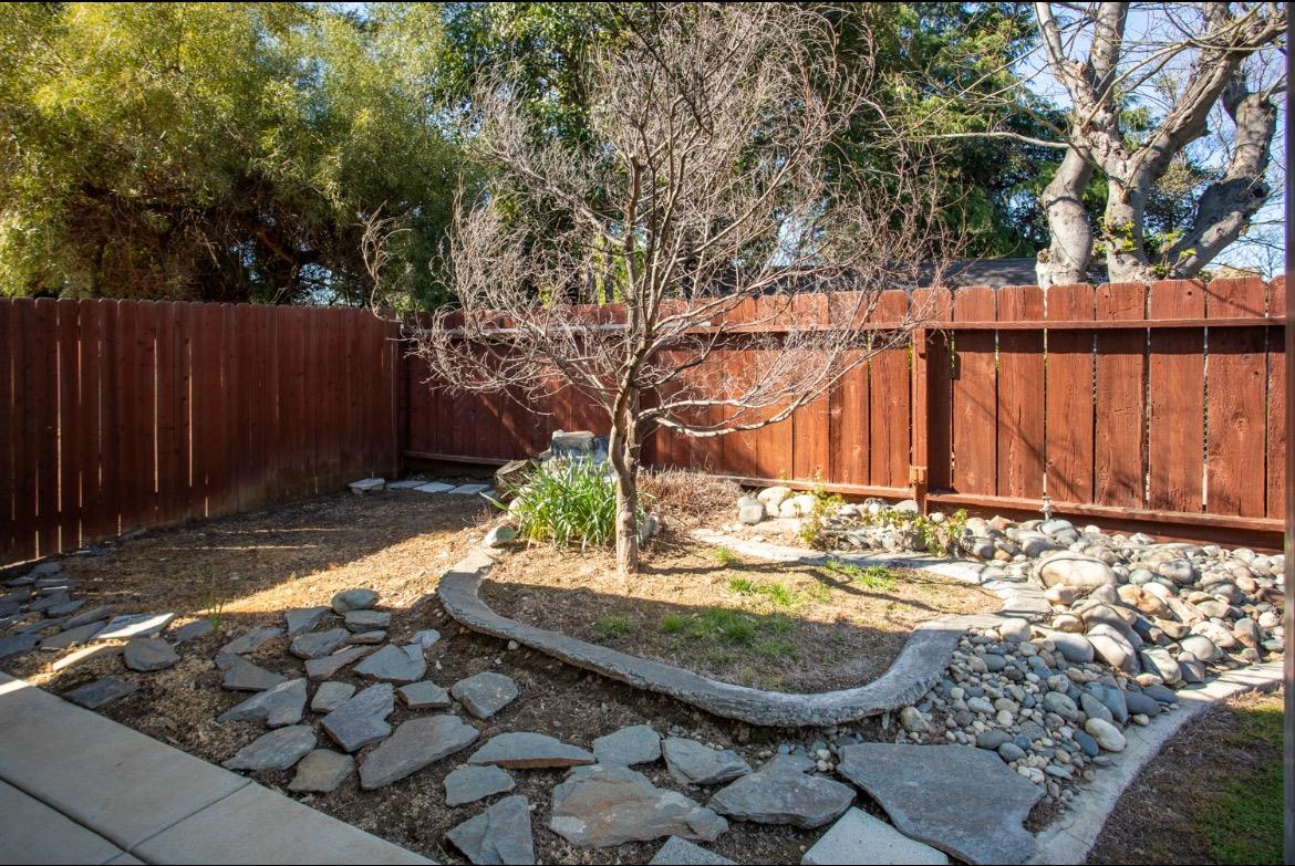 Detail Gallery Image 44 of 49 For 1831 Woodleaf Dr, Yuba City,  CA 95993 - 3 Beds | 2 Baths