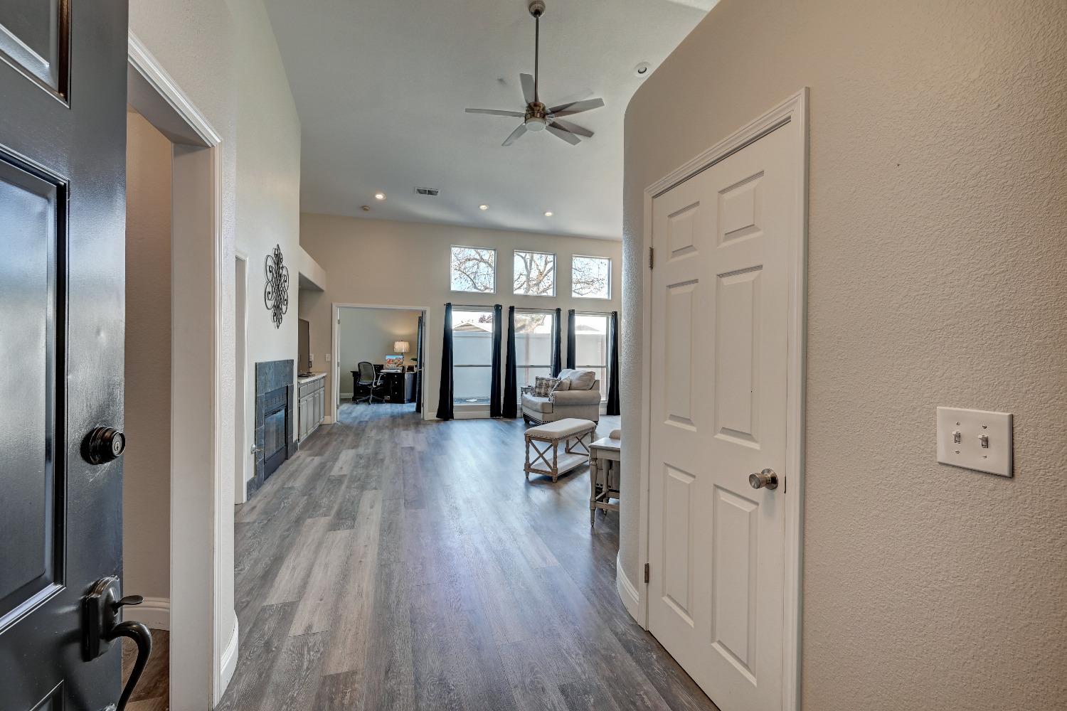 Detail Gallery Image 7 of 34 For 3600 Columbine Dr #8,  Modesto,  CA 95356 - 2 Beds | 2 Baths