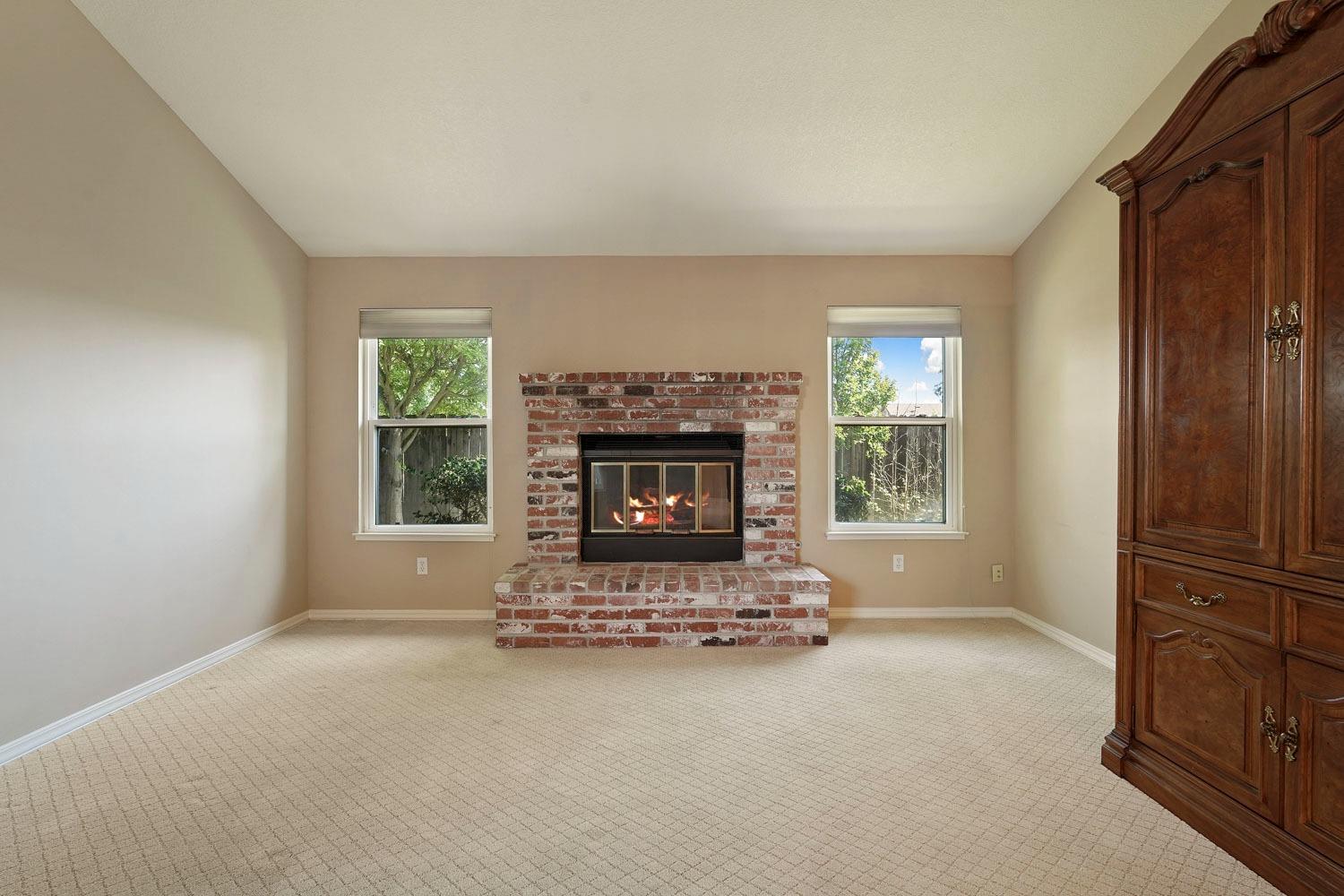 Detail Gallery Image 11 of 40 For 1812 Mimosa Dr, Lodi,  CA 95242 - 3 Beds | 2 Baths
