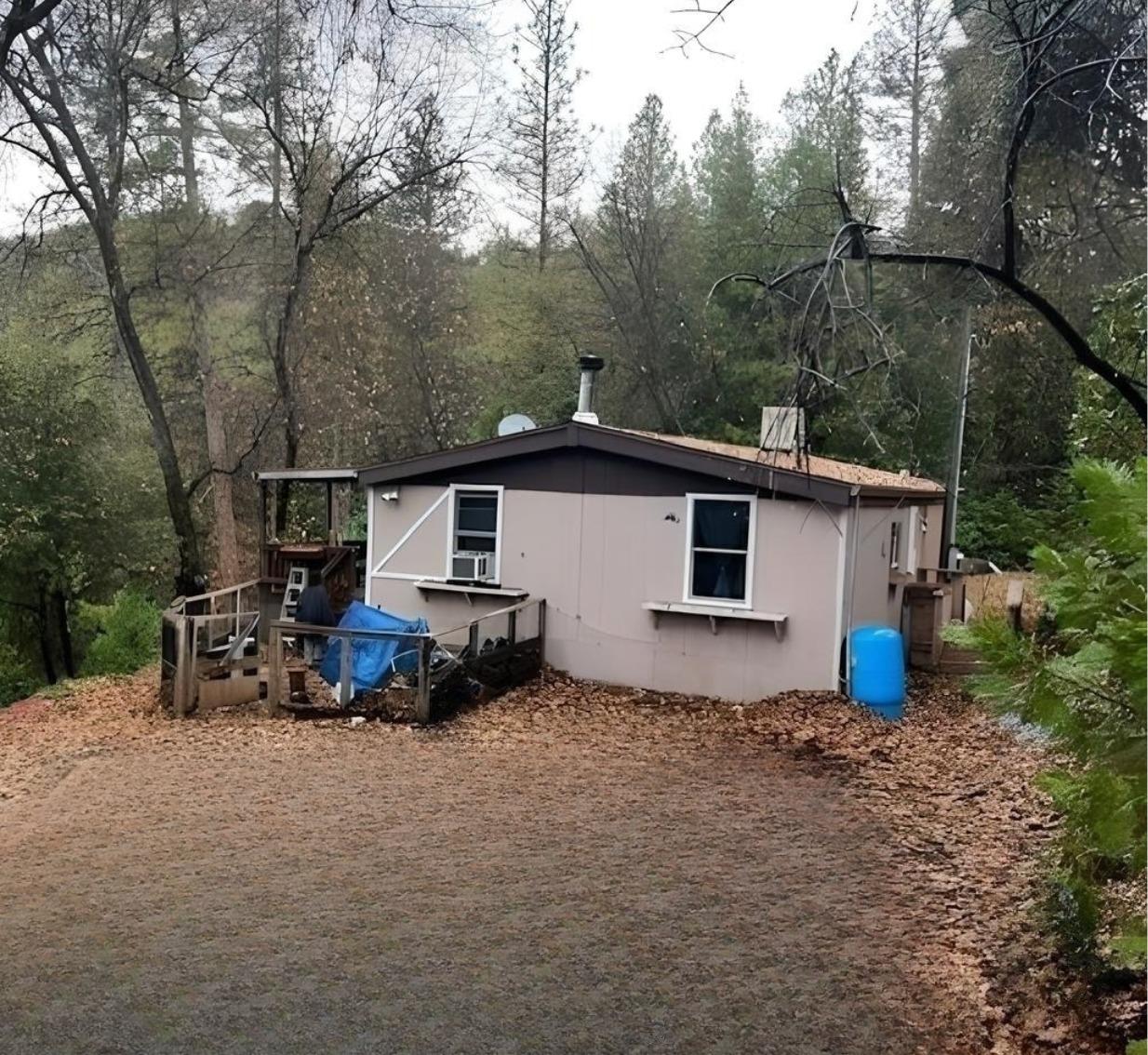 Photo of 14777 Big Hill Rd in Sonora, CA