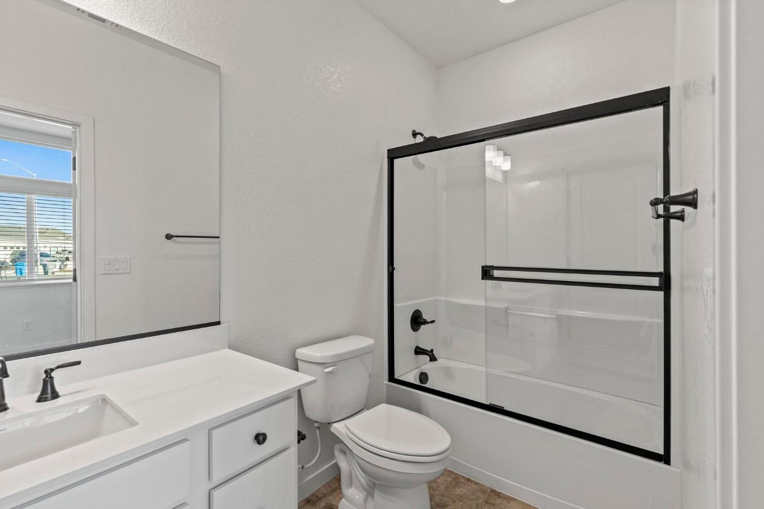 Detail Gallery Image 12 of 51 For 514 Voyager Ct, Colusa,  CA 95932 - 5 Beds | 2 Baths