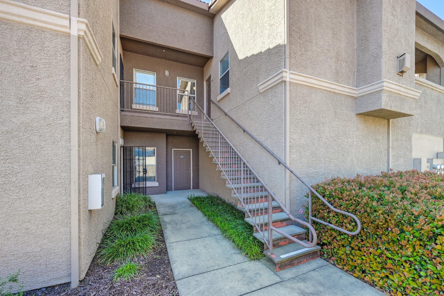 Photo #3: 224032069 Listing 