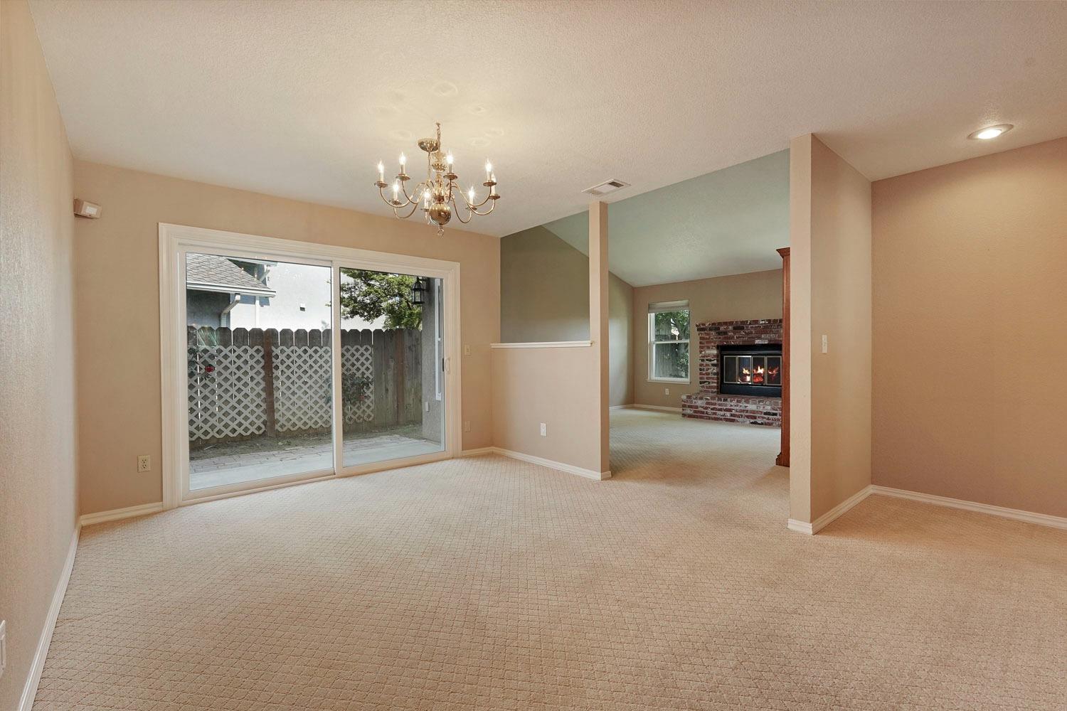 Detail Gallery Image 6 of 40 For 1812 Mimosa Dr, Lodi,  CA 95242 - 3 Beds | 2 Baths