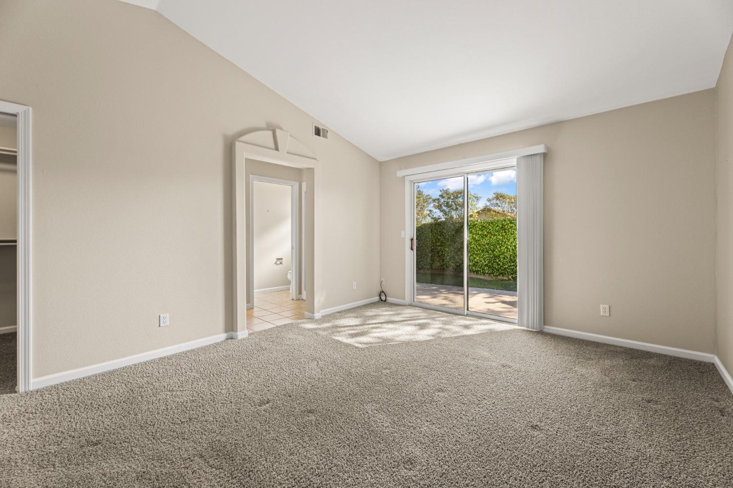 Detail Gallery Image 19 of 42 For 564 Wild Rose Ct, Galt,  CA 95632 - 2 Beds | 2 Baths
