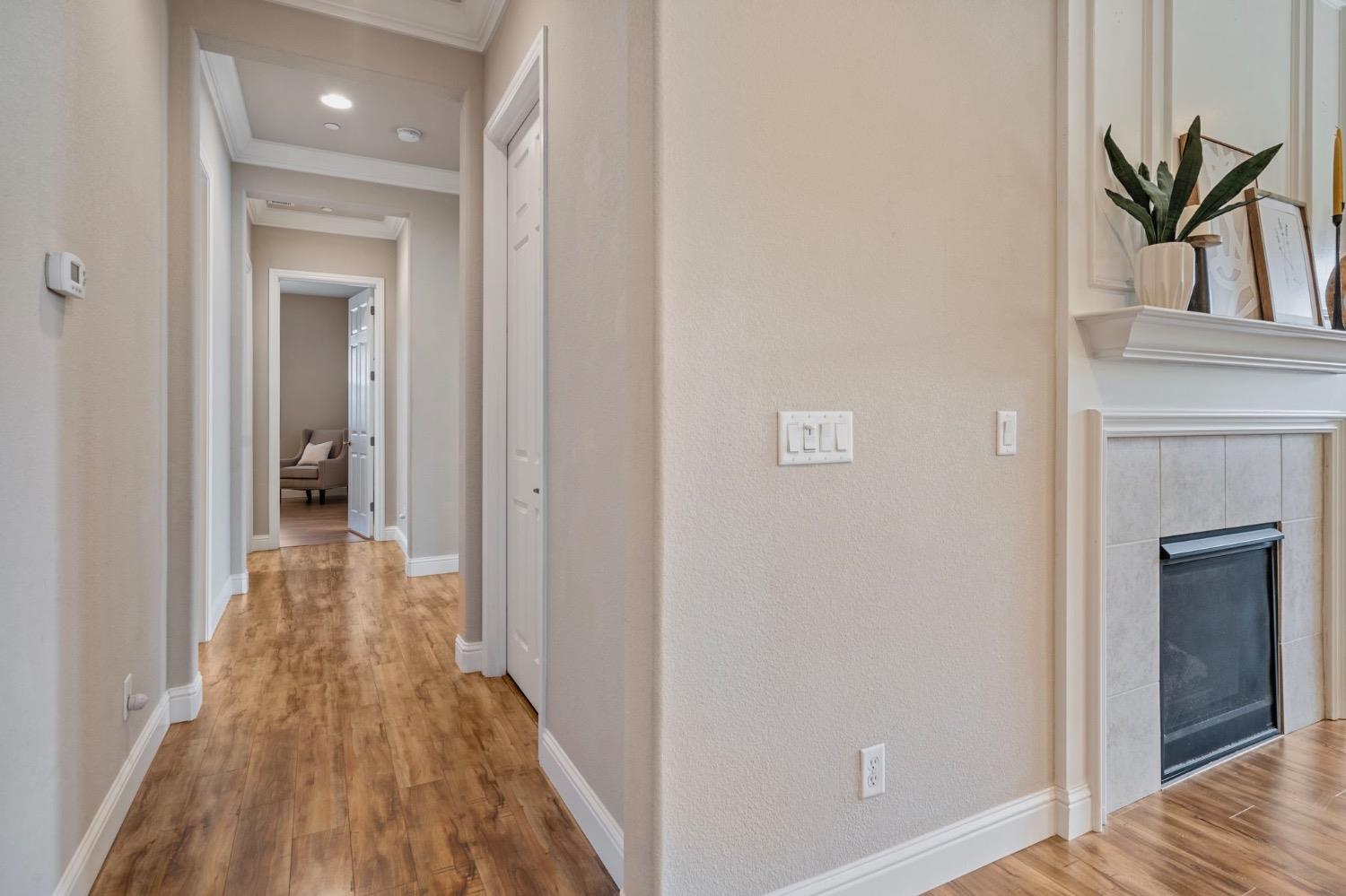 Detail Gallery Image 21 of 47 For 2160 Manor Station Way, Manteca,  CA 95336 - 3 Beds | 2/1 Baths