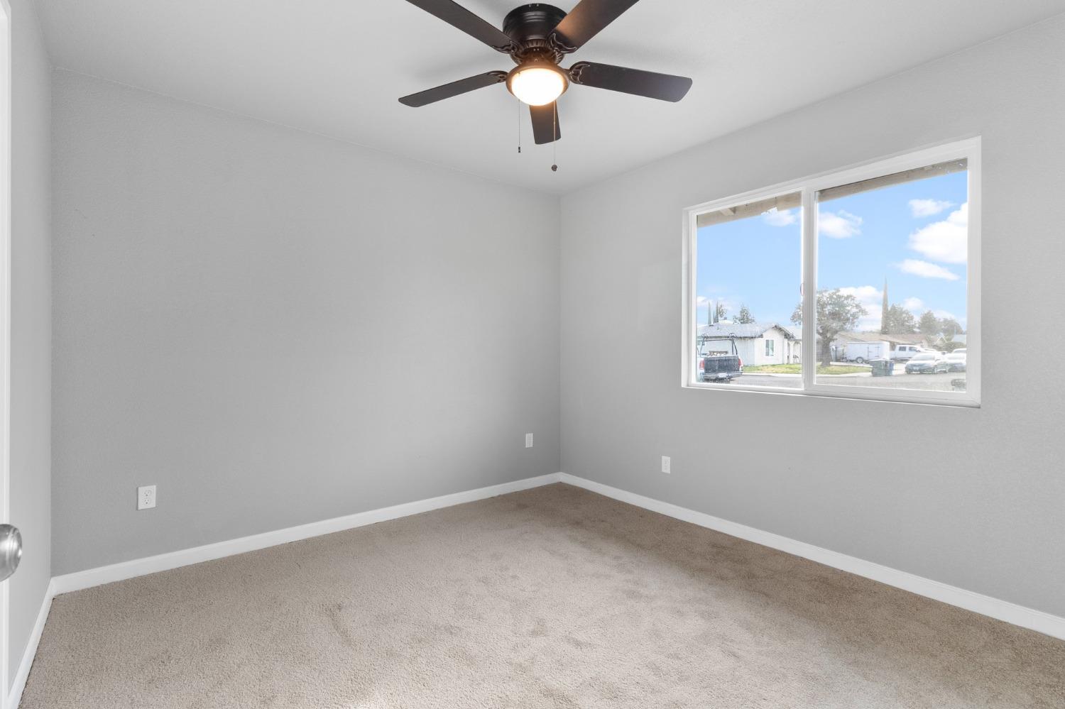 Detail Gallery Image 12 of 25 For 1536 Bridgewater Dr, Ceres,  CA 95307 - 3 Beds | 2 Baths