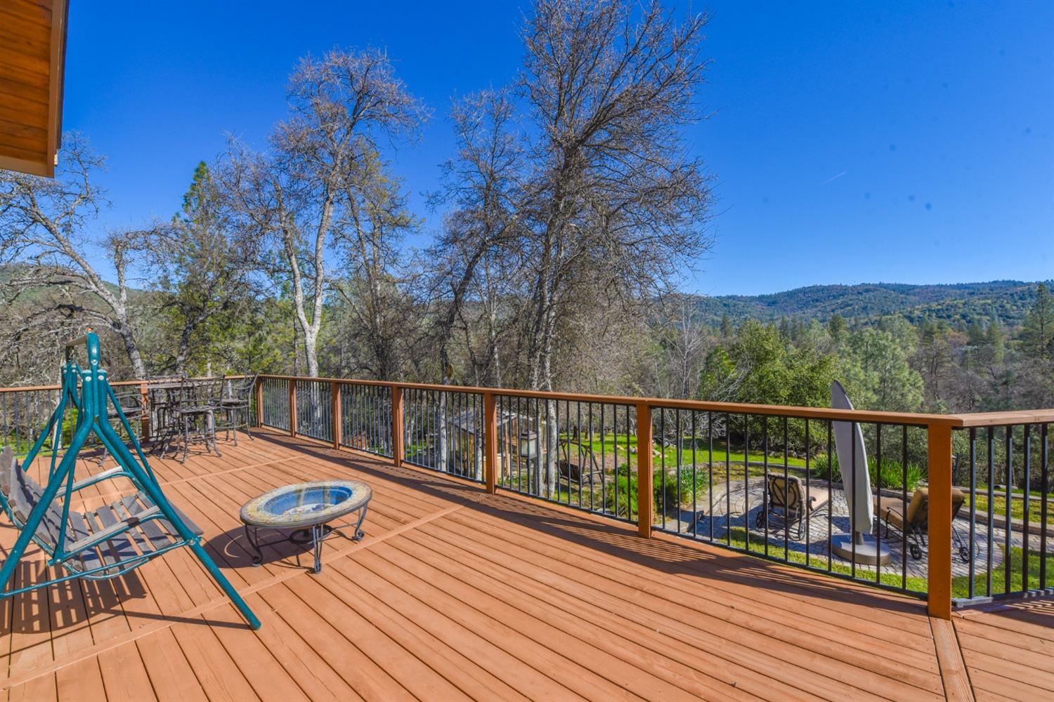 Detail Gallery Image 41 of 71 For 21823 Lyons Bald Mountain Rd, Sonora,  CA 95370 - 4 Beds | 3/1 Baths