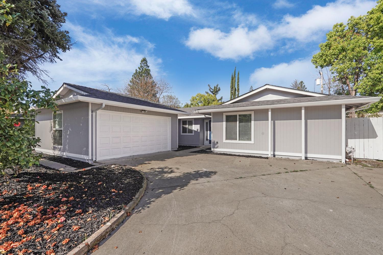 Photo of 2508 Clearlake Wy in Sacramento, CA