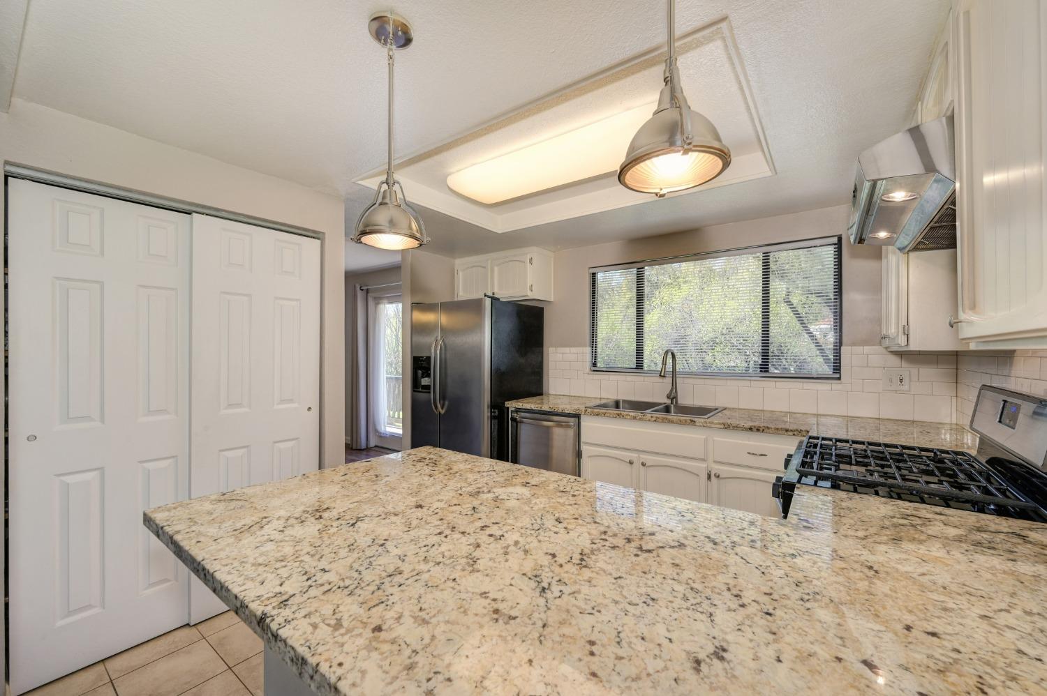 Detail Gallery Image 13 of 35 For 2668 Sterling Way, Cameron Park,  CA 95682 - 3 Beds | 2 Baths