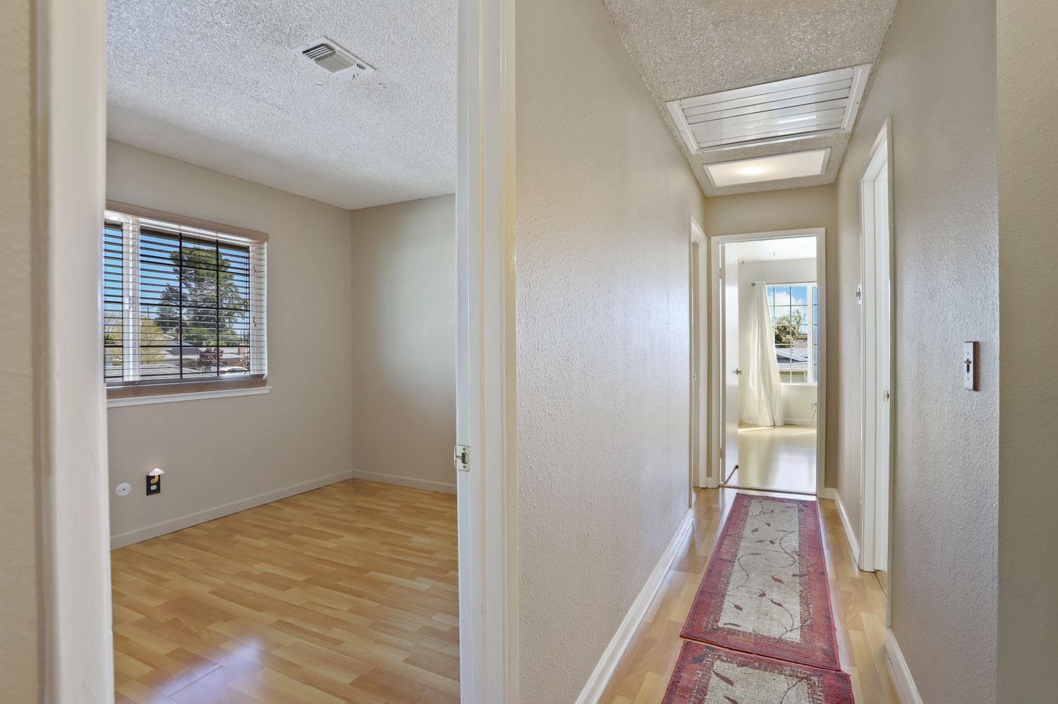 Detail Gallery Image 30 of 54 For 9161 Starina Way, Sacramento,  CA 95826 - 4 Beds | 2/1 Baths