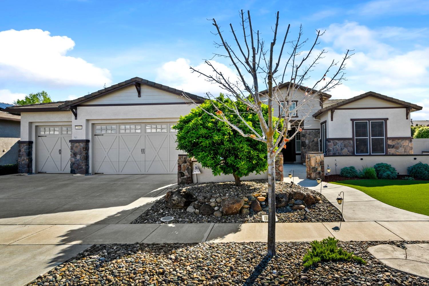 Detail Gallery Image 1 of 1 For 2160 Manor Station Way, Manteca,  CA 95336 - 3 Beds | 2/1 Baths