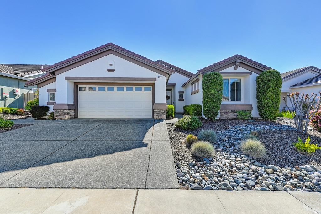Photo of 2108 Prairie View Ln in Lincoln, CA