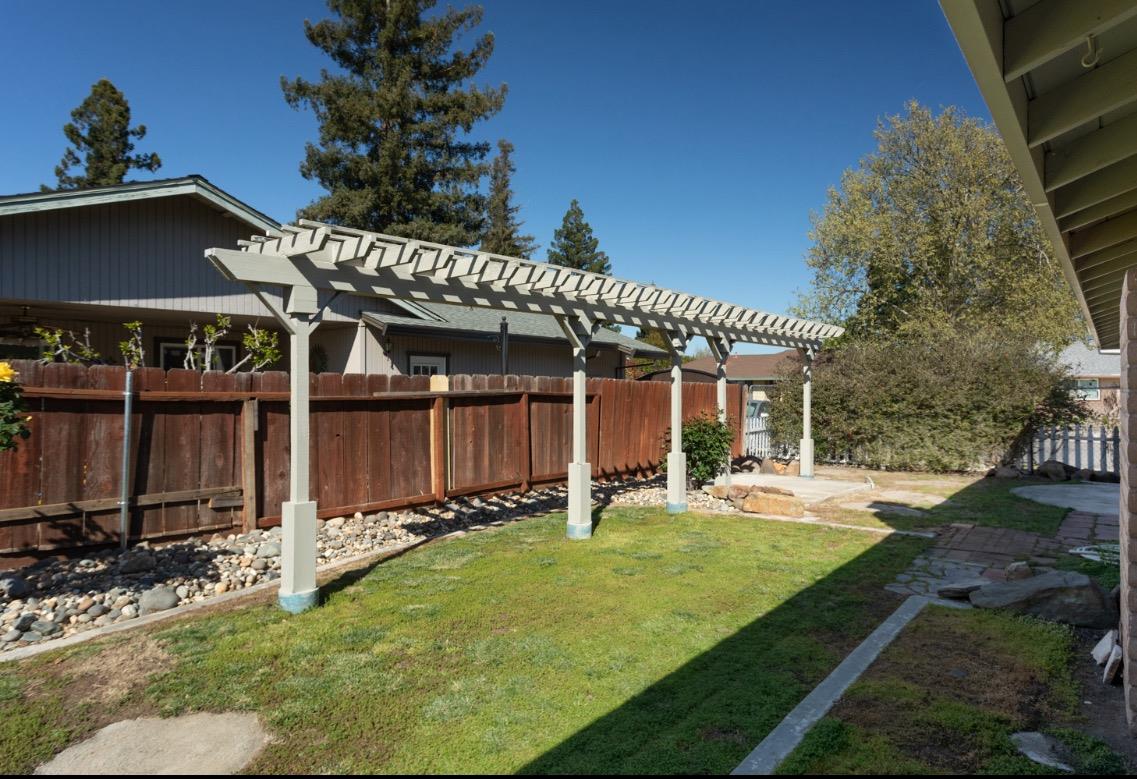 Detail Gallery Image 37 of 49 For 1831 Woodleaf Dr, Yuba City,  CA 95993 - 3 Beds | 2 Baths