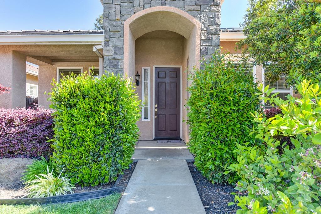 Detail Gallery Image 2 of 43 For 3305 Chandon Dr, Modesto,  CA 95355 - 3 Beds | 2 Baths