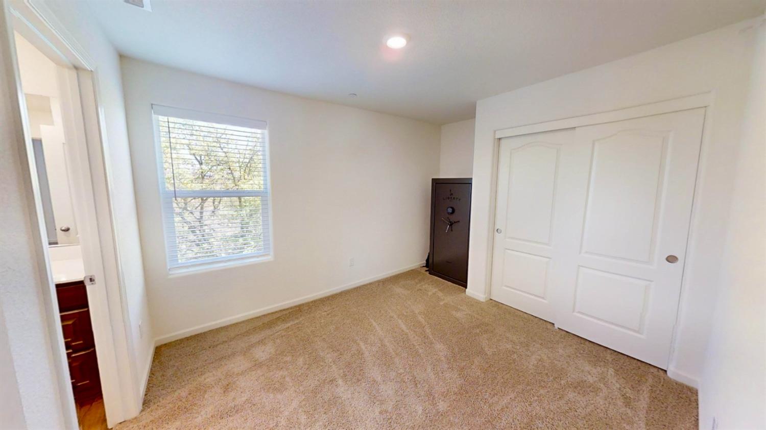 Detail Gallery Image 32 of 42 For 5535 Silvergate Ct, Linda,  CA 95901 - 3 Beds | 2/1 Baths