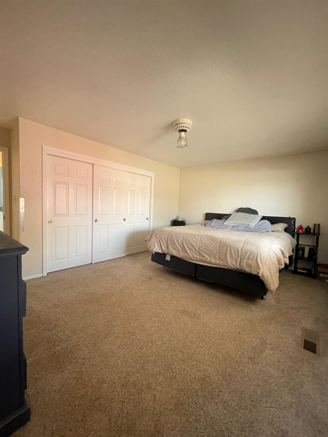 Detail Gallery Image 9 of 12 For 12111 Cherry Dr, Waterford,  CA 95386 - 3 Beds | 2 Baths