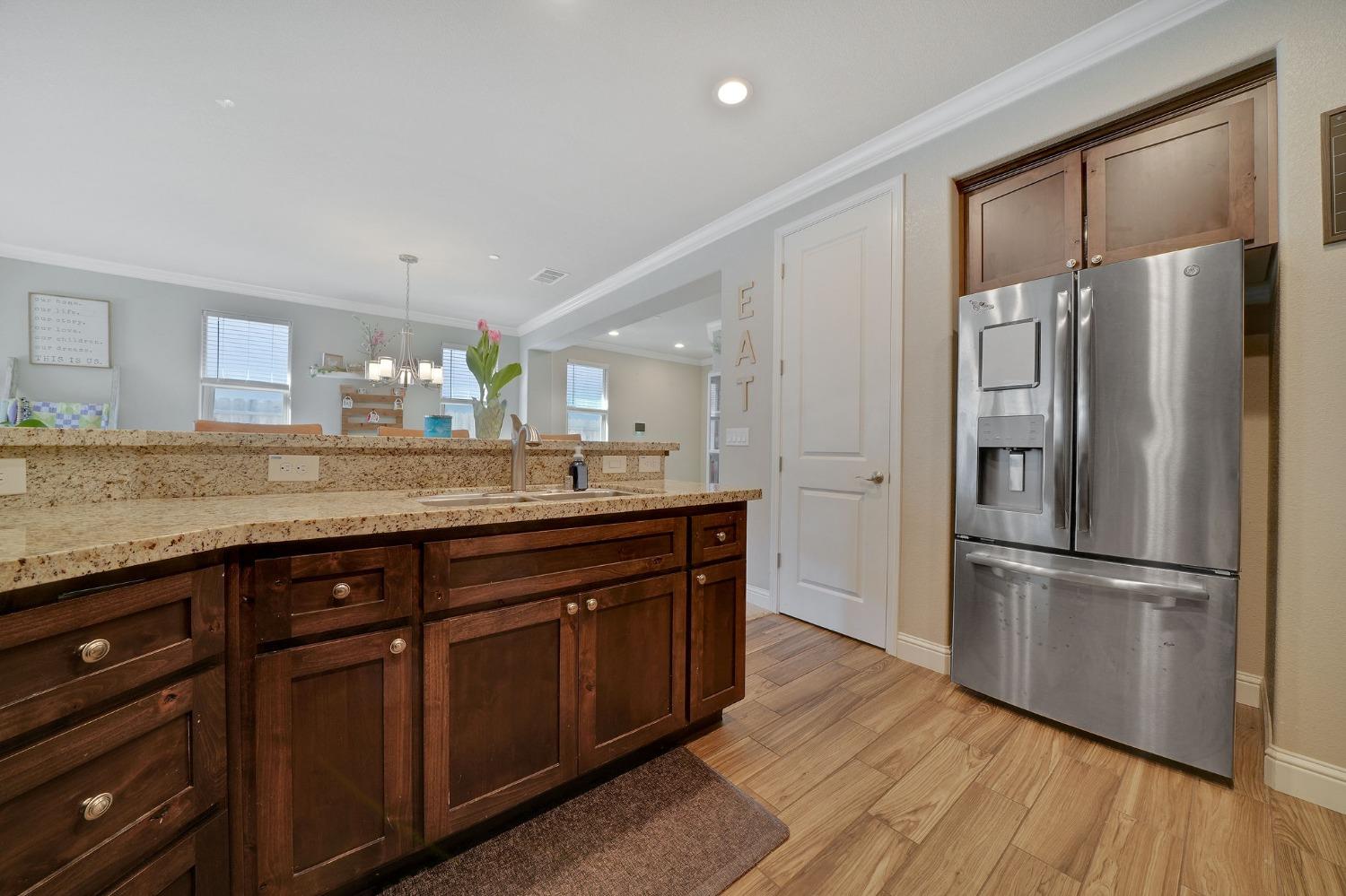 Detail Gallery Image 9 of 50 For 704 Foothill Blvd, Ione,  CA 95640 - 4 Beds | 2 Baths