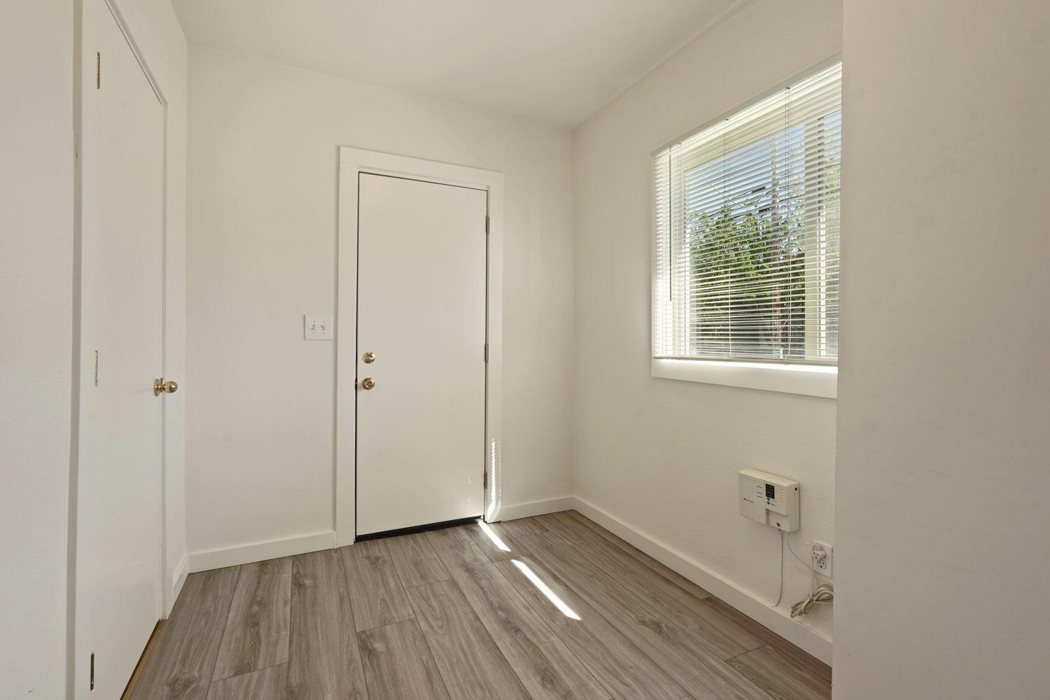 Detail Gallery Image 16 of 41 For 2621 59th St, Sacramento,  CA 95817 - 2 Beds | 1 Baths