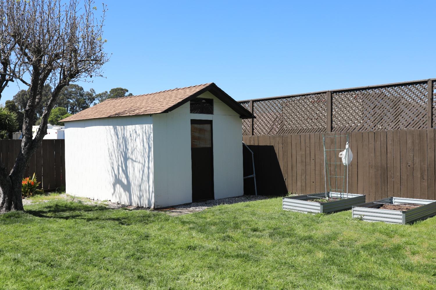 Detail Gallery Image 17 of 21 For 2325 Orleans Dr, Pinole,  CA 94564 - 3 Beds | 2 Baths