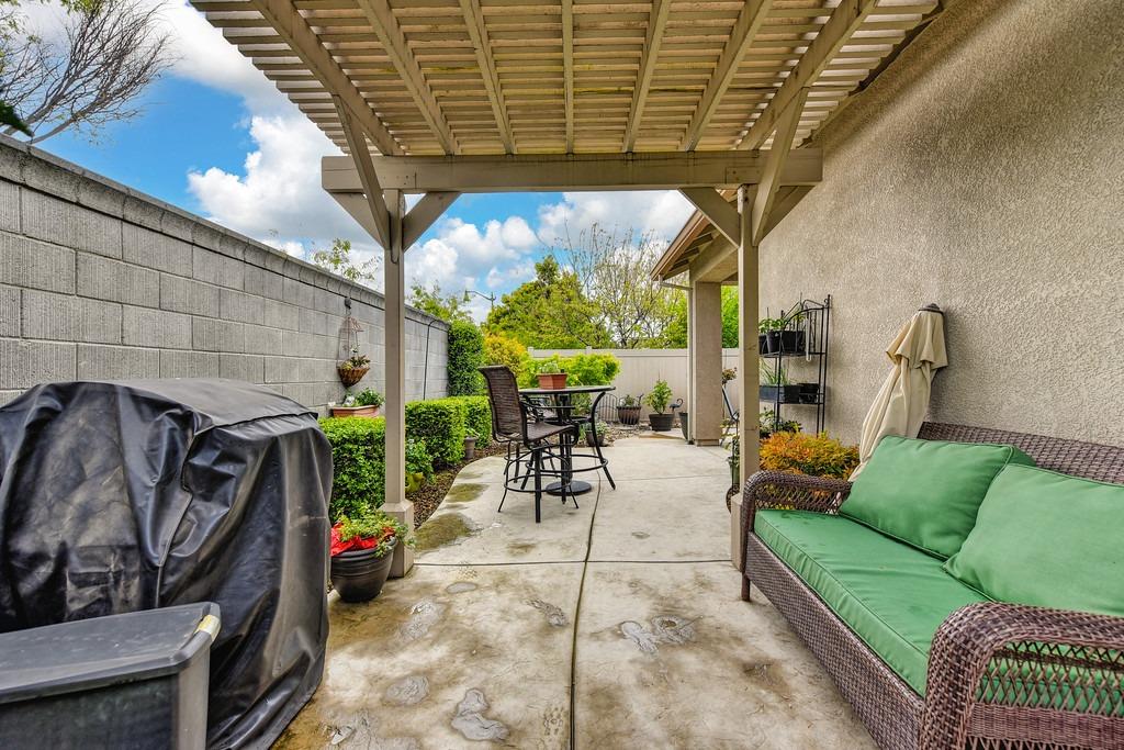 Detail Gallery Image 41 of 53 For 2417 Rockbrook Ln, Manteca,  CA 95336 - 2 Beds | 2 Baths