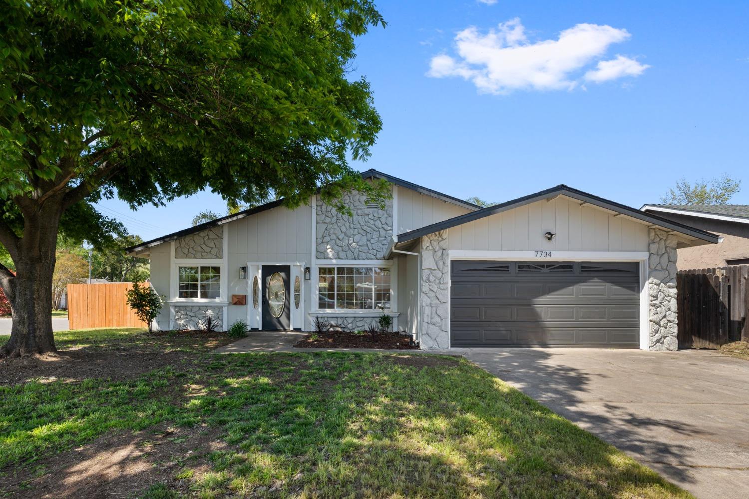 Photo of 7734 Lialana Wy in Citrus Heights, CA