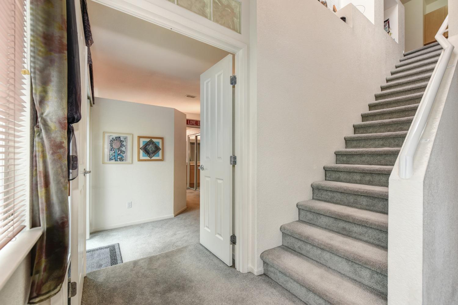 Detail Gallery Image 28 of 51 For 9065 Pebble Spring Ct, Sacramento,  CA 95829 - 4 Beds | 2/1 Baths