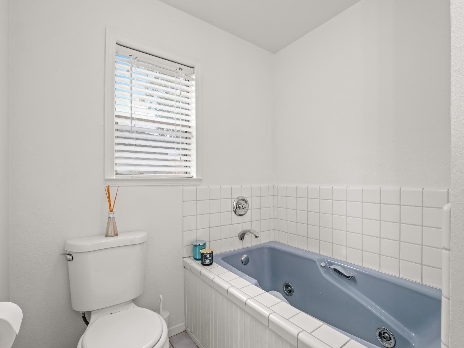 Detail Gallery Image 30 of 32 For 1871 Easy St, Hanford,  CA 93230 - 3 Beds | 2 Baths