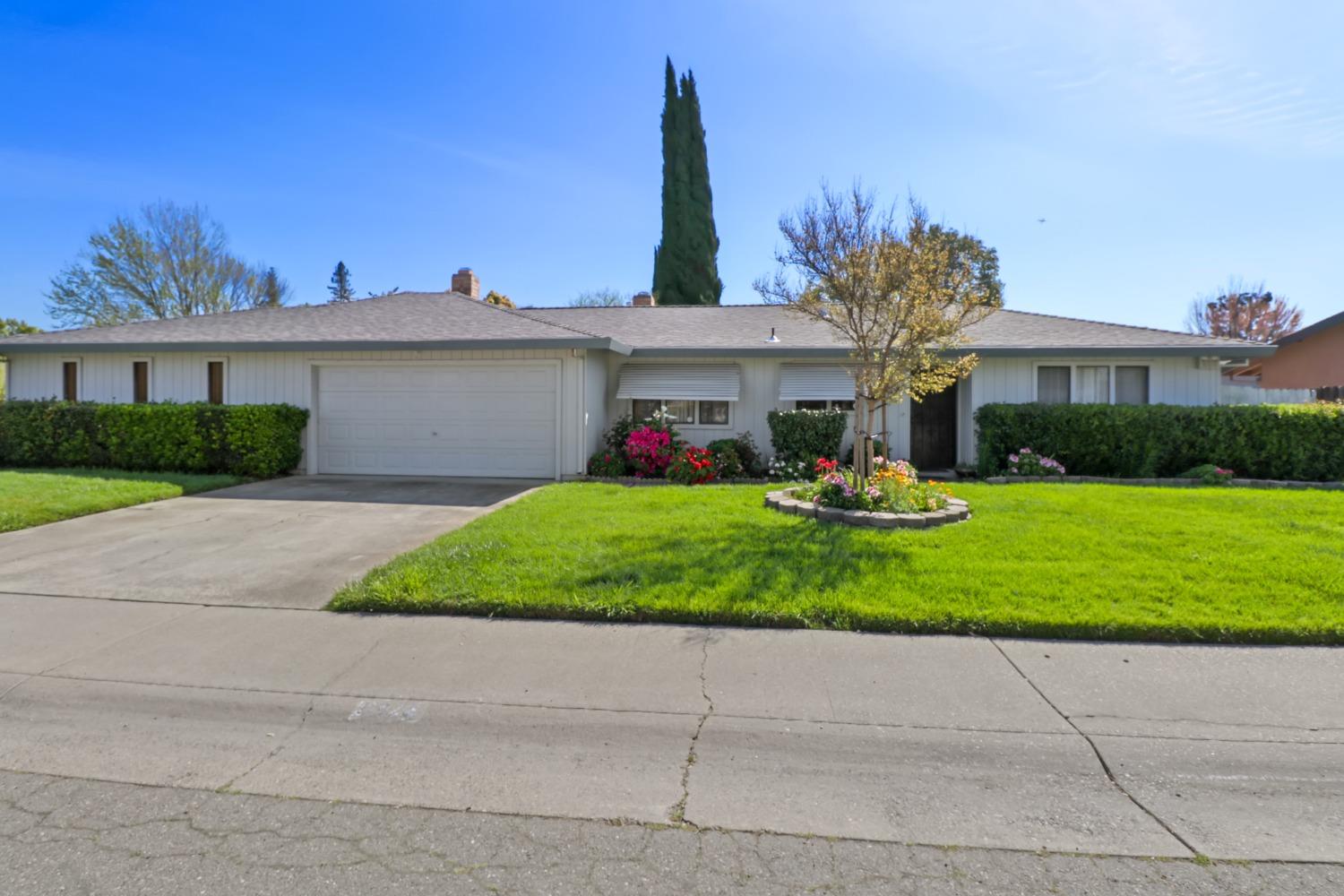 6929 Greenhaven Drive, Sacramento, California image 2