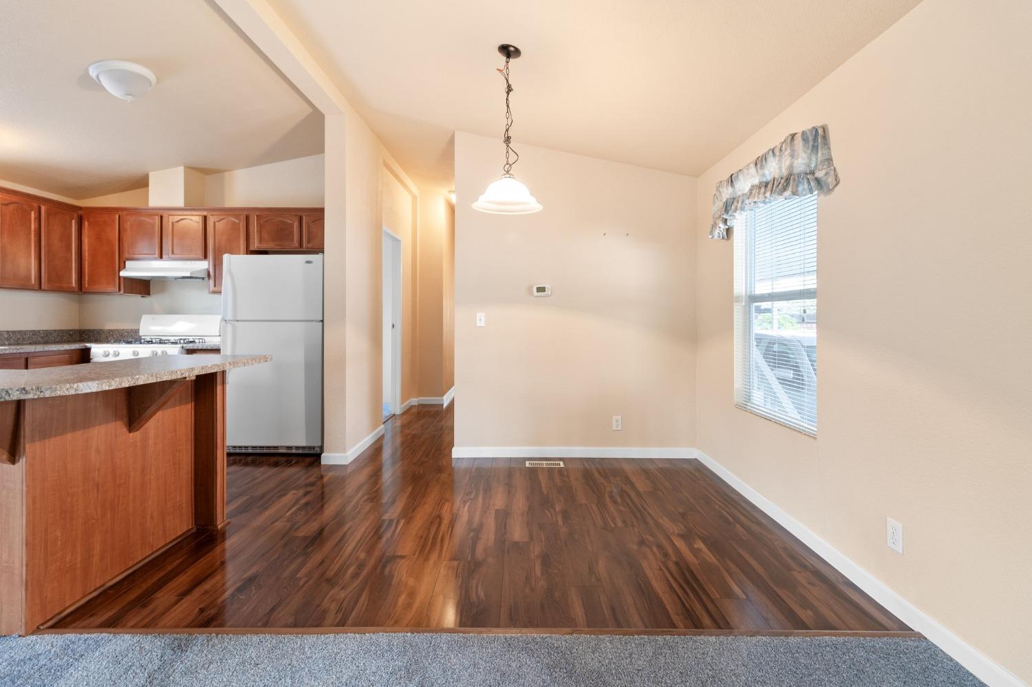 Detail Gallery Image 6 of 22 For 250 E Las Palmas Ave 27, Patterson,  CA 95363 - 2 Beds | 2 Baths