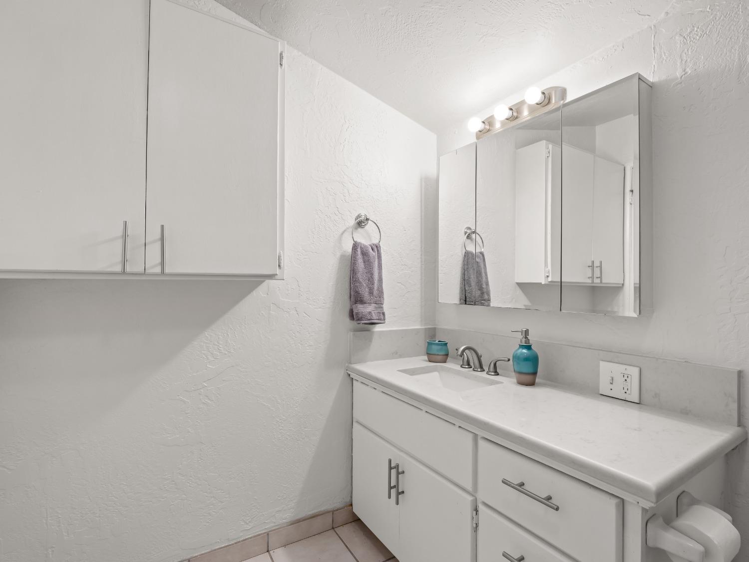 Detail Gallery Image 23 of 32 For 1871 Easy St, Hanford,  CA 93230 - 3 Beds | 2 Baths