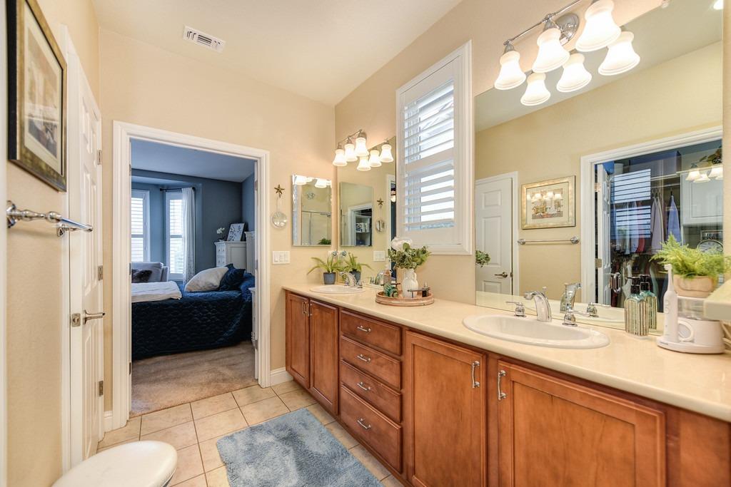 Detail Gallery Image 24 of 53 For 2417 Rockbrook Ln, Manteca,  CA 95336 - 2 Beds | 2 Baths