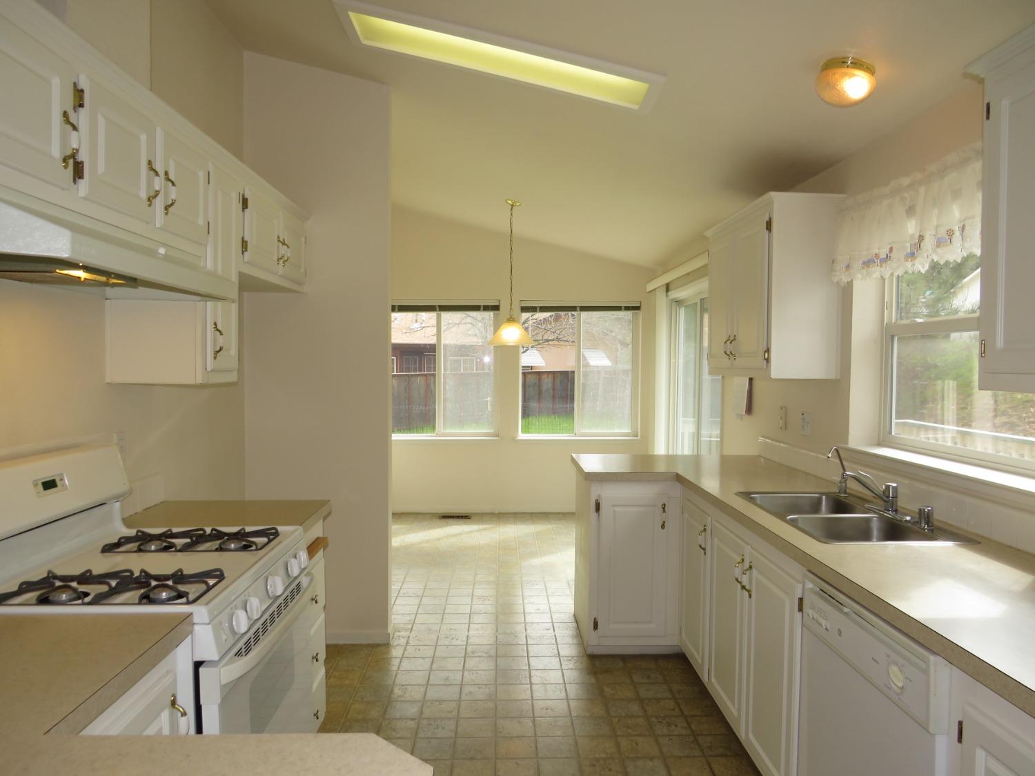 Detail Gallery Image 8 of 53 For 450 Gladycon Rd 116, Colfax,  CA 95713 - 3 Beds | 2 Baths