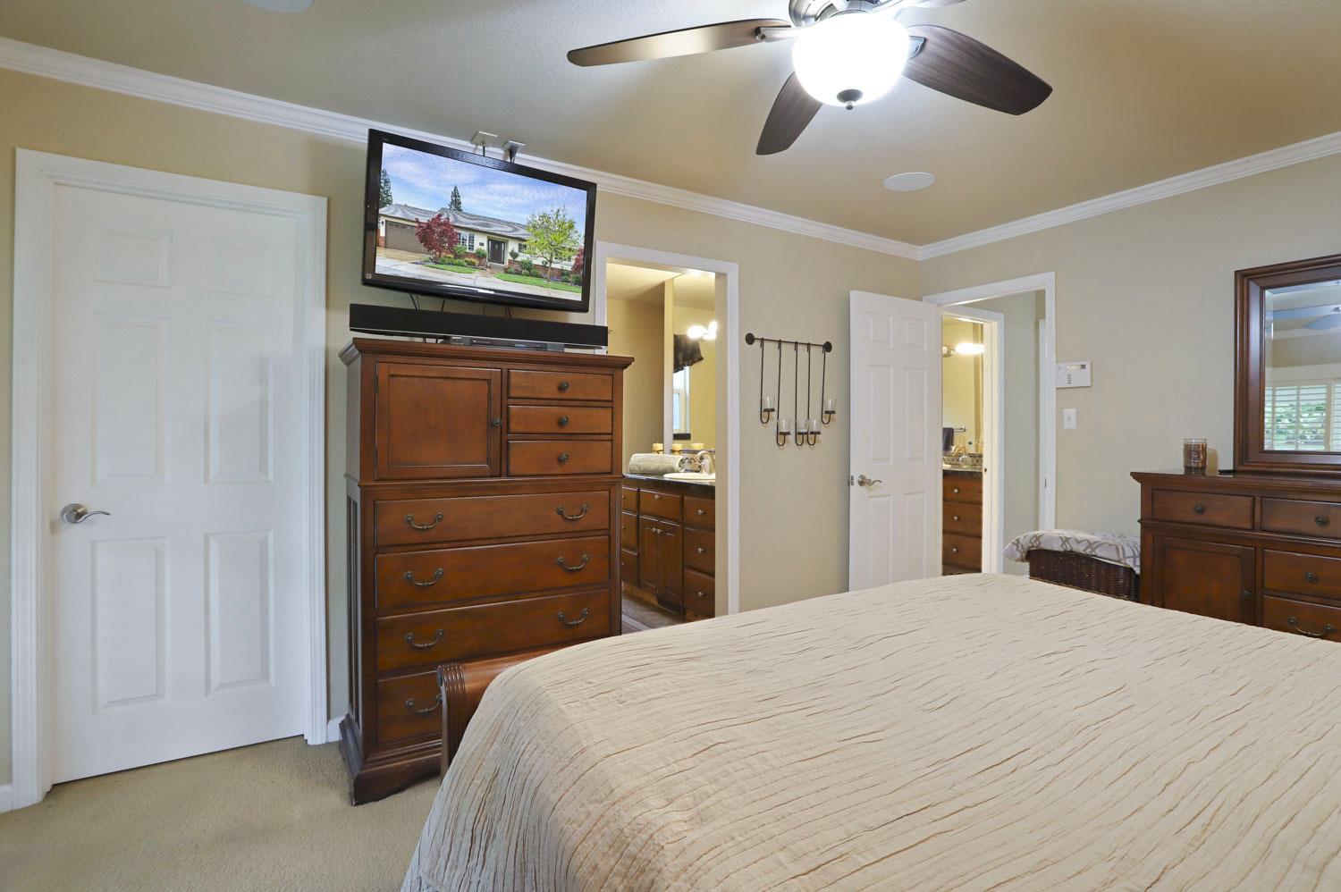 Detail Gallery Image 34 of 46 For 1160 Devine Dr, Lodi,  CA 95240 - 3 Beds | 2 Baths