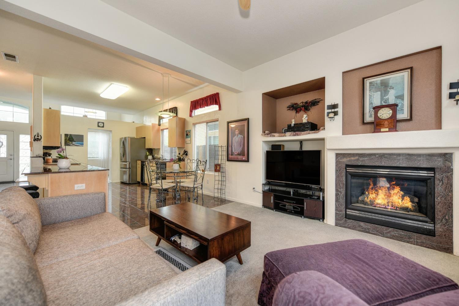 Detail Gallery Image 26 of 51 For 9065 Pebble Spring Ct, Sacramento,  CA 95829 - 4 Beds | 2/1 Baths