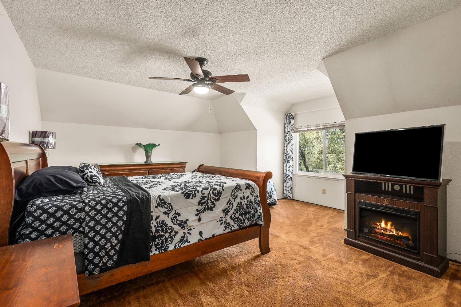 Detail Gallery Image 22 of 40 For 14714 Dove Rd, Grass Valley,  CA 95949 - 4 Beds | 2/1 Baths