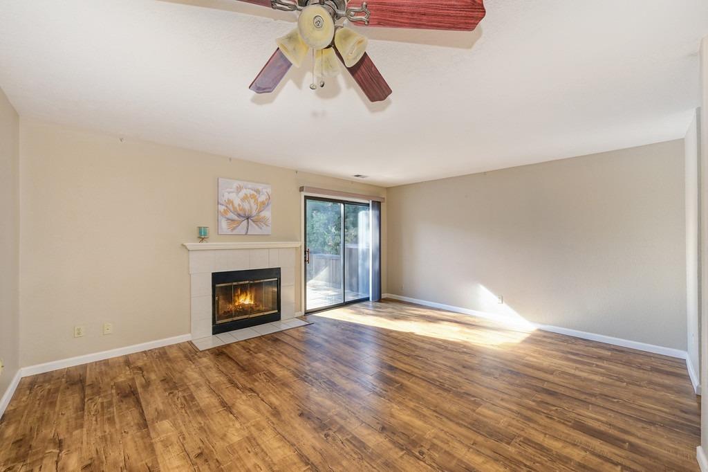 Detail Gallery Image 7 of 39 For 2250 Scarborough Dr #18,  Lodi,  CA 95240 - 2 Beds | 2/1 Baths