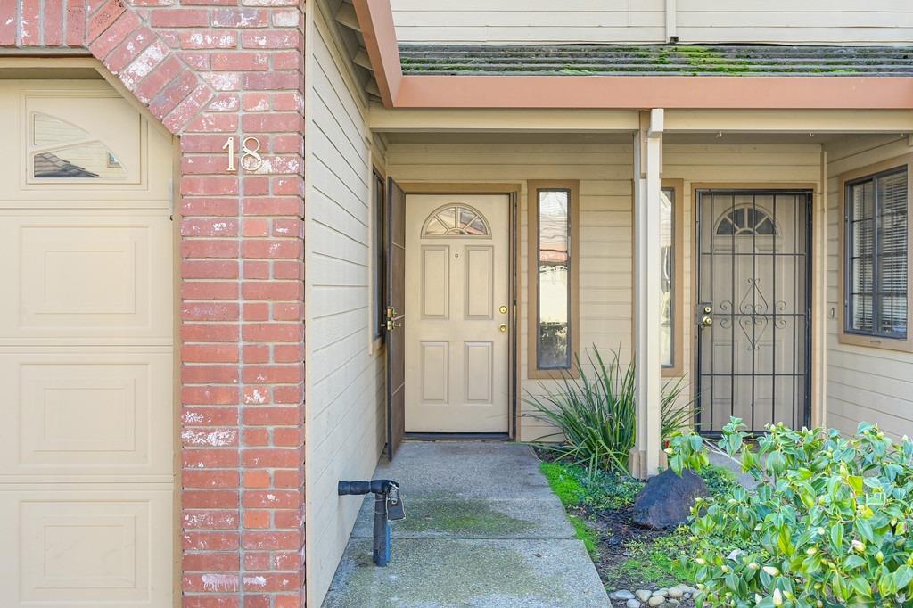 Detail Gallery Image 4 of 39 For 2250 Scarborough Dr #18,  Lodi,  CA 95240 - 2 Beds | 2/1 Baths